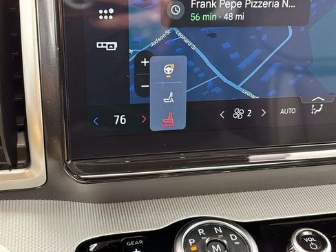 Used 2025 Ford Expedition Active image 26