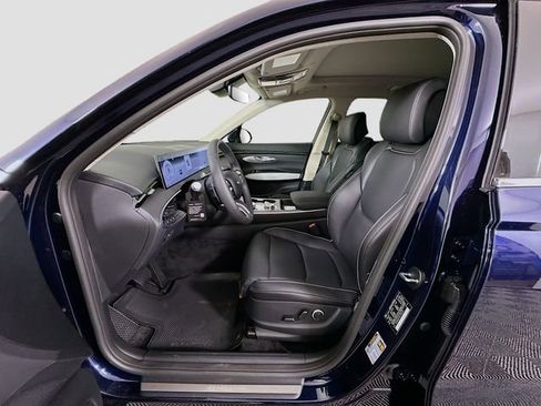 New 2026 Genesis GV70 2.5T Advanced image 16