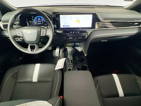 New 2026 Toyota Camry SE FWD image 29