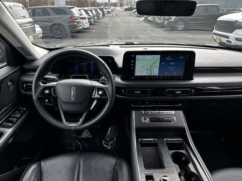 Certified 2025 Lincoln Aviator Reserve image 13