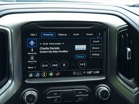 Used 2021 Chevrolet Silverado 1500 LT Trail Boss w/ Convenience Package II AWD/4WD image 28
