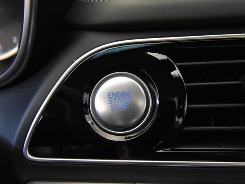 Used 2022 Genesis G70 2.0T w/ Prestige Package image 21