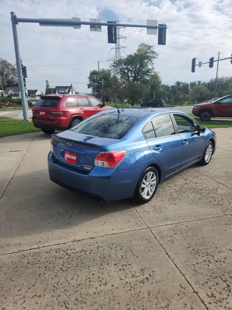 Used 2016 Subaru Impreza 2.0i Premium AWD/4WD image 7