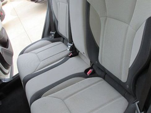 Used 2019 Subaru Forester AWD/4WD image 11