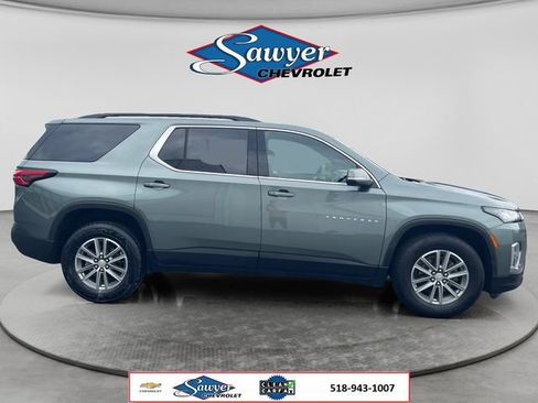 Used 2023 Chevrolet Traverse LT AWD/4WD image 6