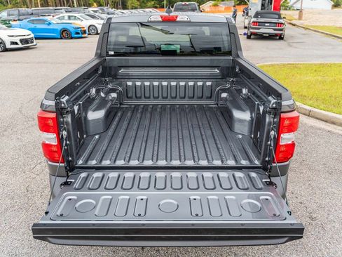 New 2025 Ford Maverick XL image 11