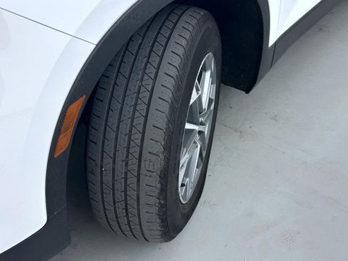 Used 2025 Chevrolet Blazer LT AWD/4WD image 24
