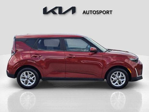 Certified 2024 Kia Soul LX w/ Option Group 015 image 7