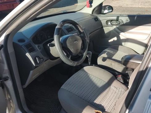 Used 2007 Ford Focus SES image 3
