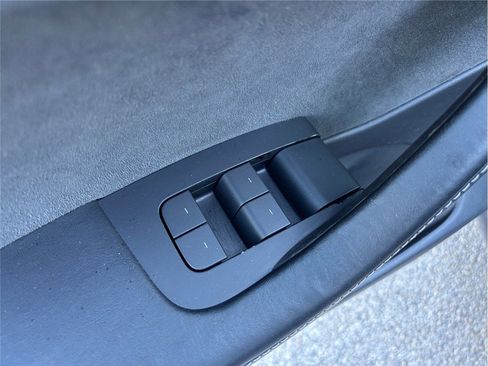 Used 2022 Tesla Model 3 Long Range image 21