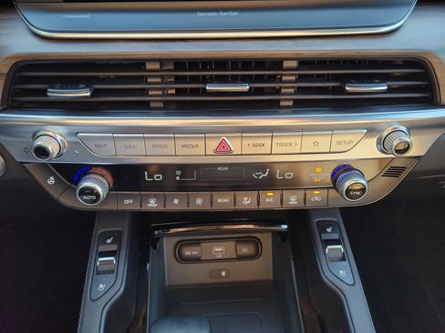 Certified 2021 Kia Telluride SX w/ SX Prestige Package AWD/4WD image 36