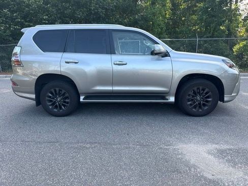 Used 2023 Lexus GX 460 Premium w/ Premium Package AWD/4WD image 4