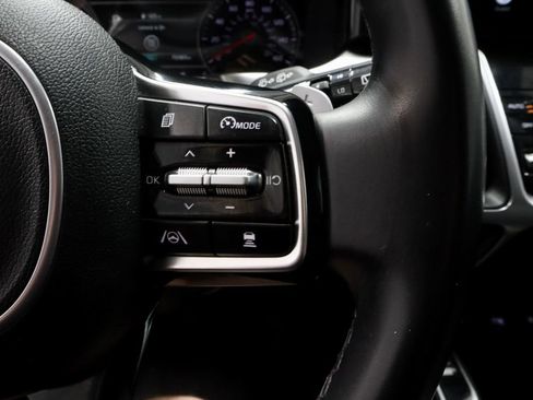 Used 2023 Kia Sorento EX AWD/4WD image 29
