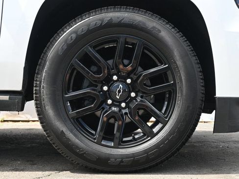 Used 2017 Chevrolet Tahoe Premier RWD image 7