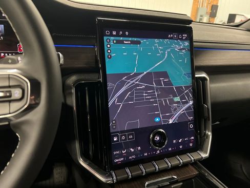 New 2026 GMC Acadia Denali w/ Super Cruise Package image 22