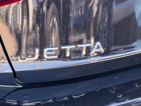 Used 2023 Volkswagen Jetta Sport FWD image 9