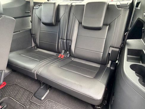 Used 2021 Volkswagen Atlas SE FWD image 24