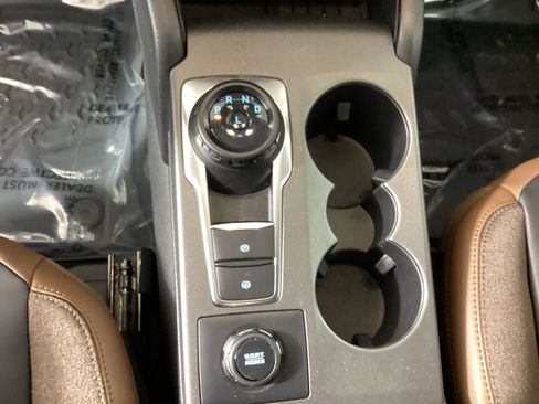 Used 2025 Ford Bronco Sport Outer Banks w/ Outer Banks Tech Package+ image 28