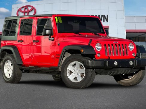 Used 2018 Jeep Wrangler Unlimited Sport S AWD/4WD image 2