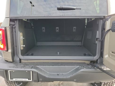 New 2025 Ford Bronco Badlands image 10