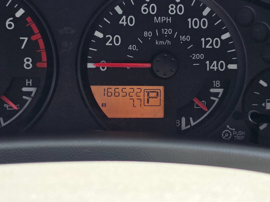 Used 2016 Nissan Frontier SV RWD image 9