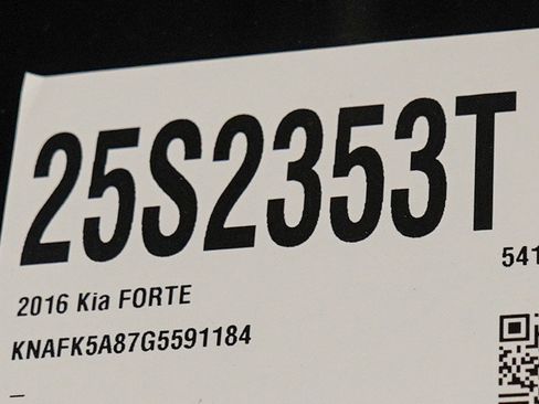 Used 2016 Kia Forte LX FWD image 26