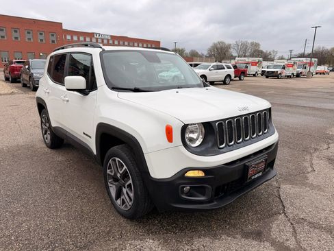 Used 2015 Jeep Renegade Latitude image 7