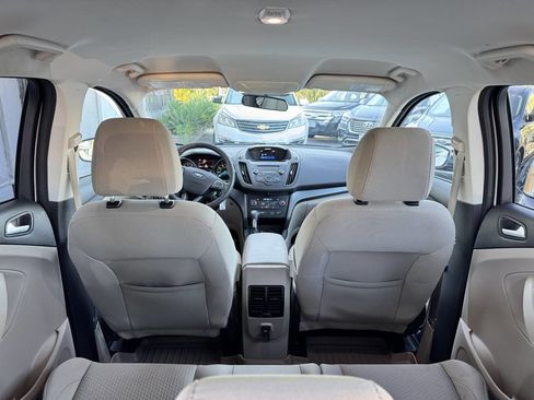 Used 2017 Ford Escape SE FWD image 27