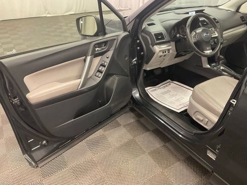 Used 2014 Subaru Forester 2.5i Limited w/ Popular Package #2 AWD/4WD image 10