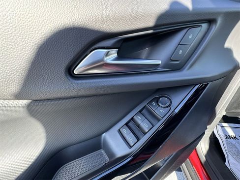 New 2026 Chevrolet Equinox LT w/ Convenience Package II image 13