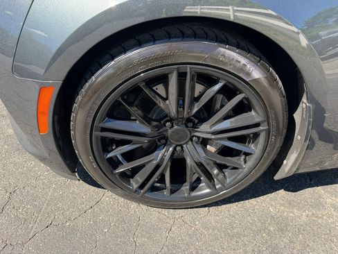 Used 2018 Chevrolet Camaro SS RWD image 9