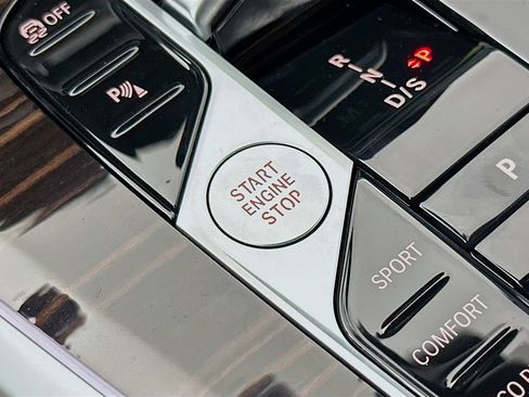 New 2026 BMW X5 xDrive40i w/ Climate Comfort Package image 19