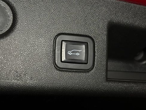 Used 2019 Chevrolet Equinox LT FWD image 7