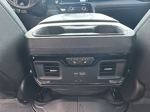 Used 2024 GMC Sierra 2500 AT4 w/ AT4 Premium Plus Package image 23