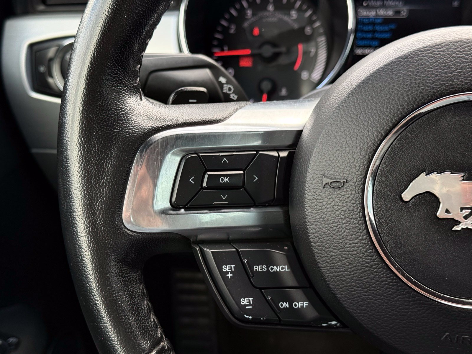 Used 2017 Ford Mustang Premium RWD image 31