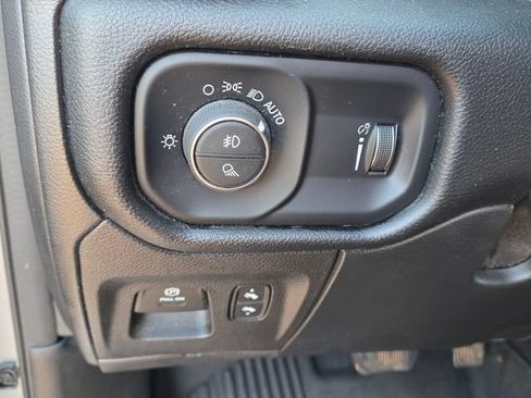 Used 2022 RAM 1500 Big Horn RWD image 31