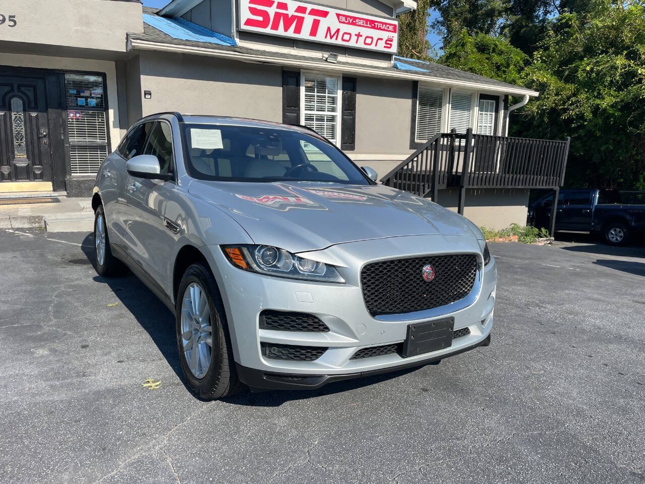 Used 2019 Jaguar F-PACE Prestige AWD/4WD image 3