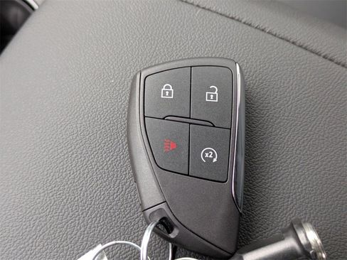 New 2025 Chevrolet Colorado LT w/ LT Convenience Package image 32