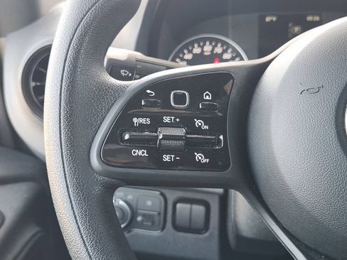 Used 2024 Mercedes-Benz Sprinter 2500 image 23