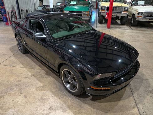 Used 2008 Ford Mustang GT Premium RWD image 14