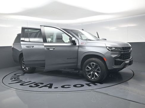 Used 2021 Chevrolet Suburban Z71 image 25