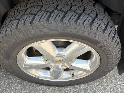 Used 2013 Chevrolet Tahoe LTZ AWD/4WD image 8