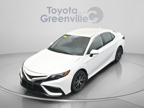 Certified 2024 Toyota Camry SE FWD image 25