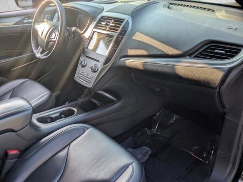 Used 2018 Lincoln MKC Premiere FWD image 20