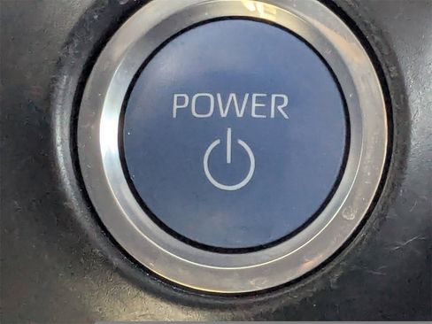 Used 2022 Toyota Sienna XLE image 33