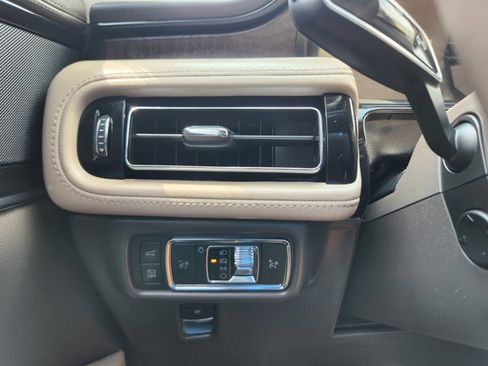 Used 2022 Lincoln Nautilus Reserve image 26