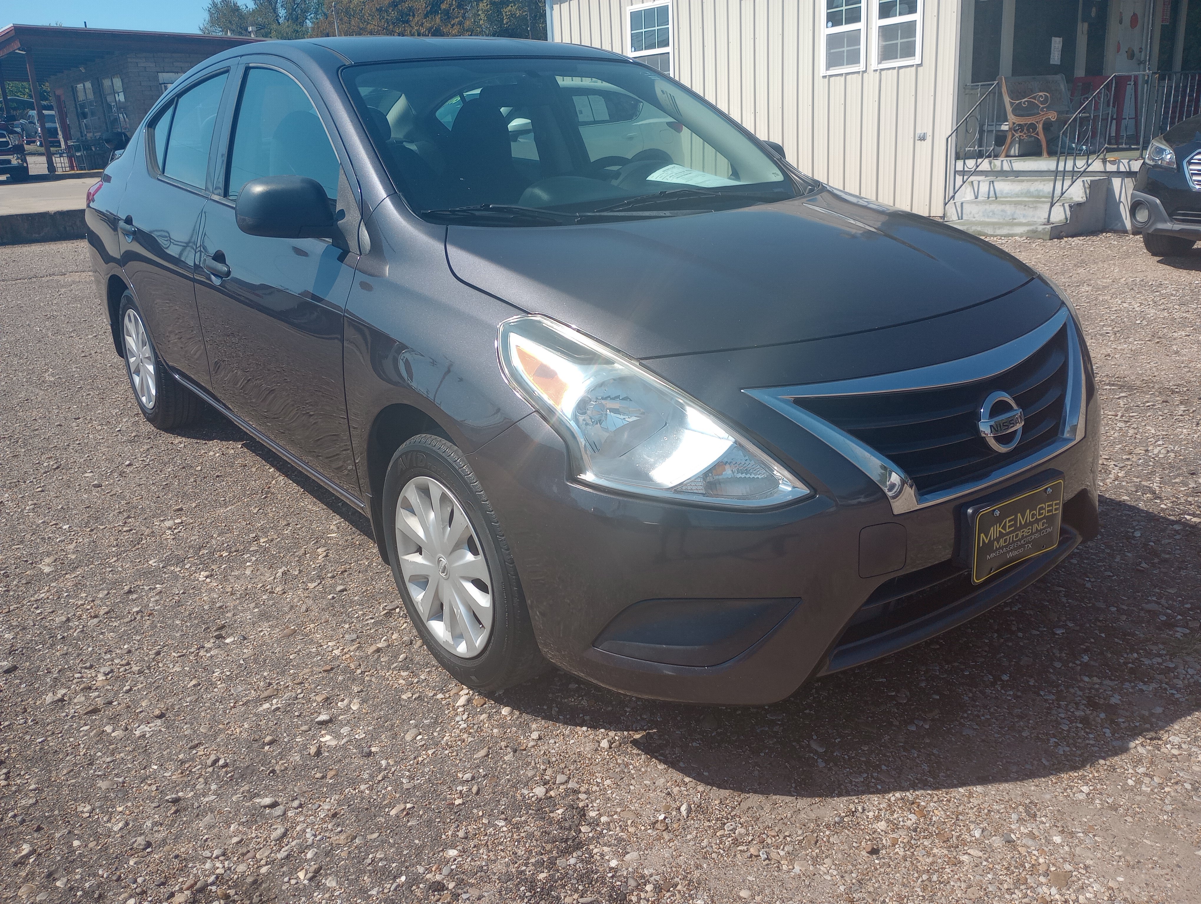 Used 2015 Nissan Versa S Plus FWD image 1