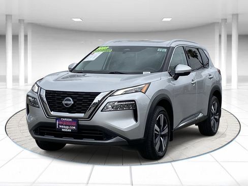 Certified 2023 Nissan Rogue SL FWD image 1