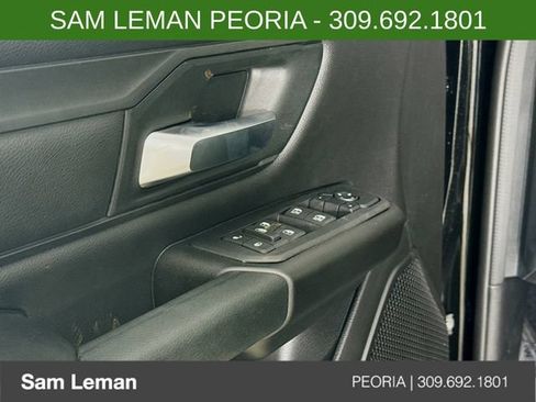 New 2026 RAM 1500 Express AWD/4WD image 17