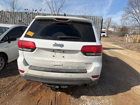 Used 2017 Jeep Grand Cherokee Limited image 9